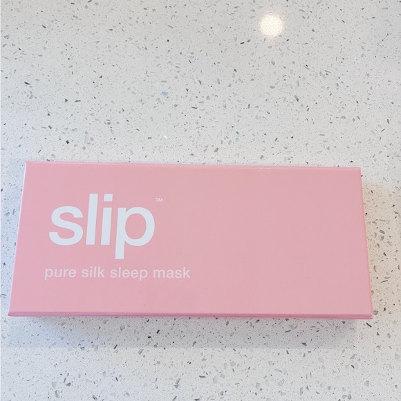 Slip Silk Eye Mask in Soft Pink - Picture 3 of 4